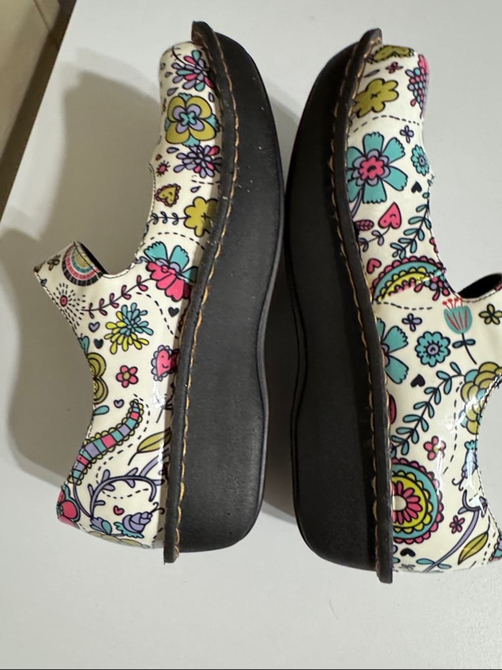 Savvy JANE Floral Mary Jane Shoes in White Pink Blue Velcro Slip Resistant - Picture 8 of 11
